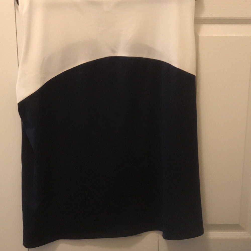Tank - Picture 3 of 4